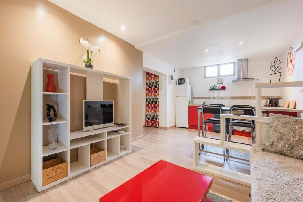 Studio Next To Bordeaux City Center With A Terrace เบกเลส์ ภายนอก รูปภาพ