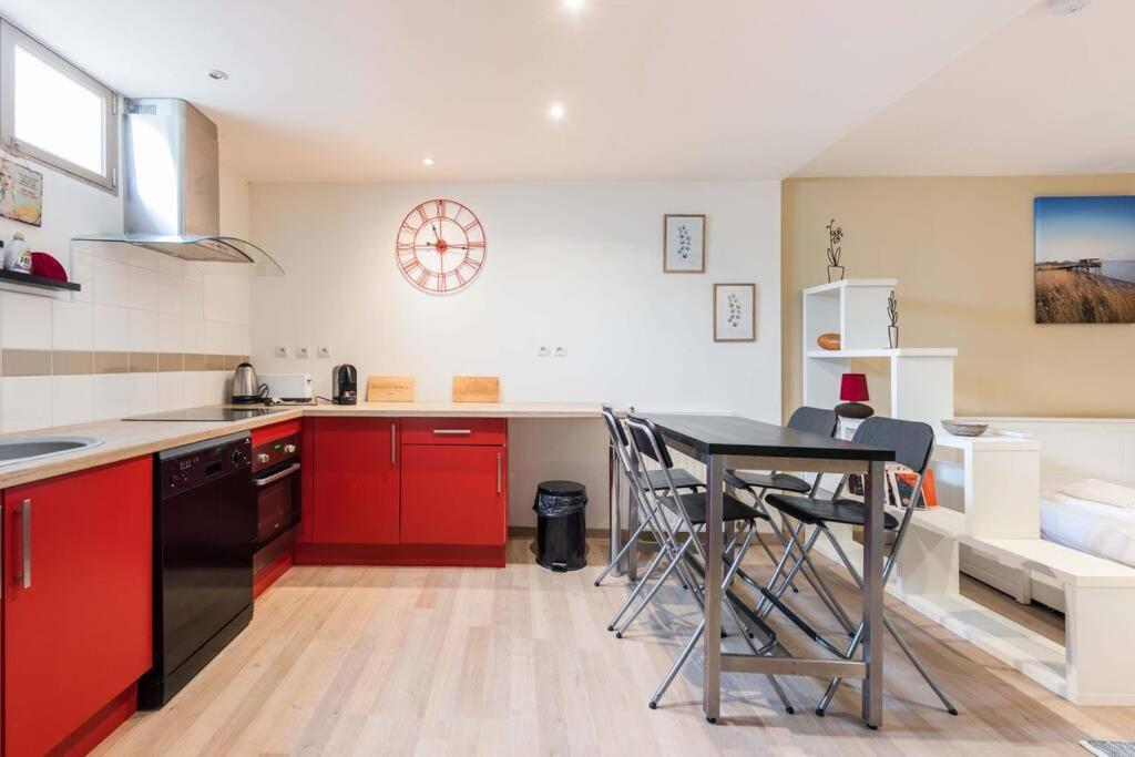 Studio Next To Bordeaux City Center With A Terrace เบกเลส์ ภายนอก รูปภาพ